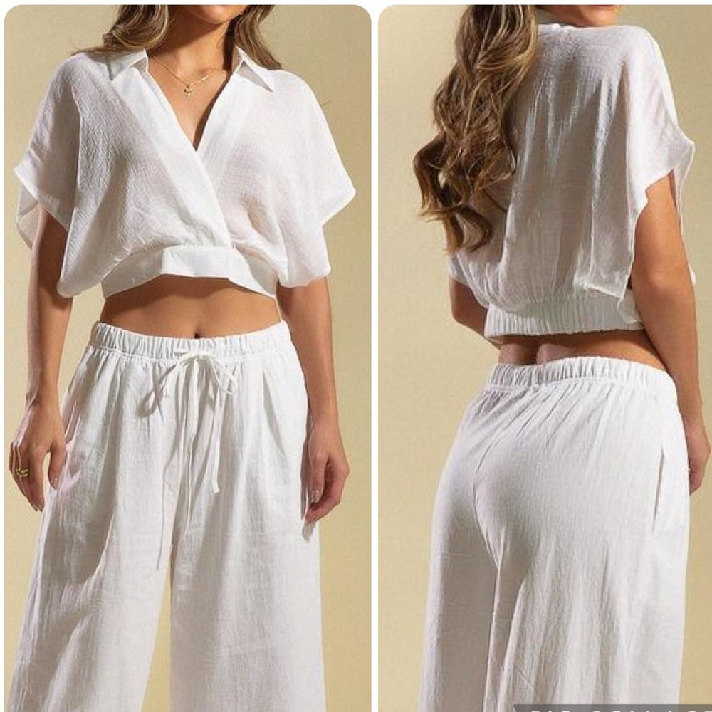 NWT Elastic Waistband gauze like top in White size M